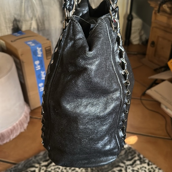 Chanel East west Stunning 🤩 ♥️ - Picture 6 of 13